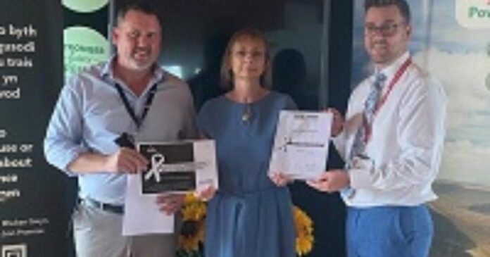 National accreditation for campaign support